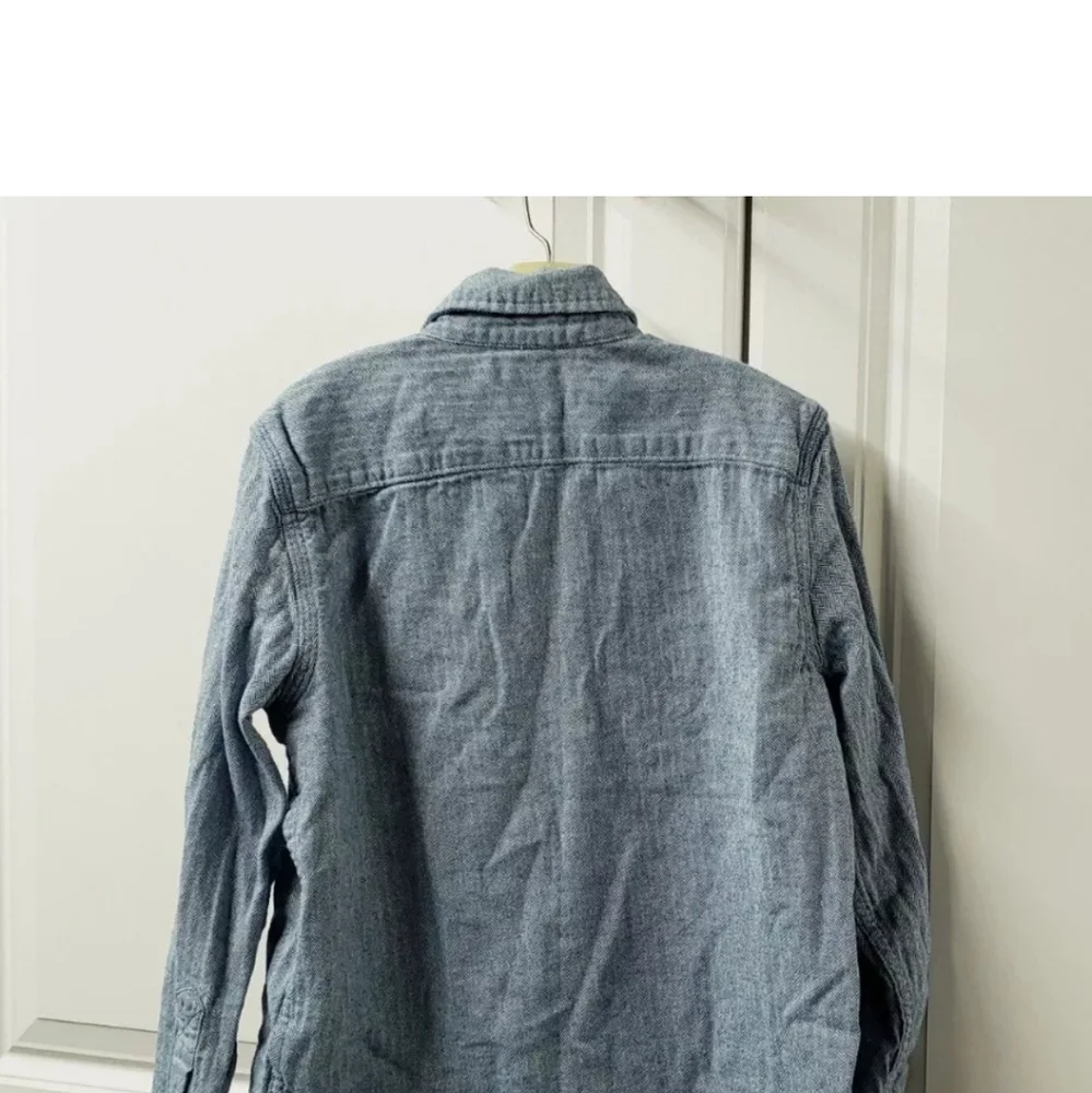 Gap Boys Button Up Shirt Size: Medium Long Sleeve
